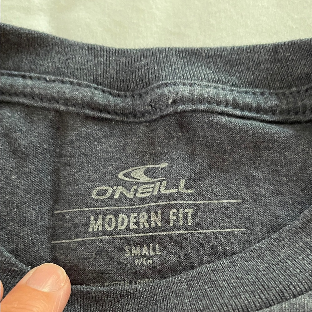 O'Neill Navy Tee with Wave Graphic - Picture 3 of 4